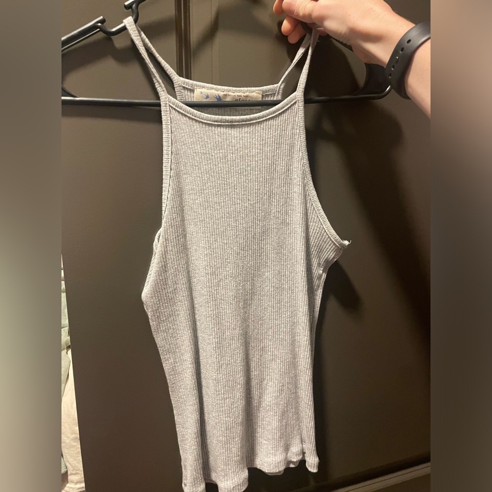 Gray tank top